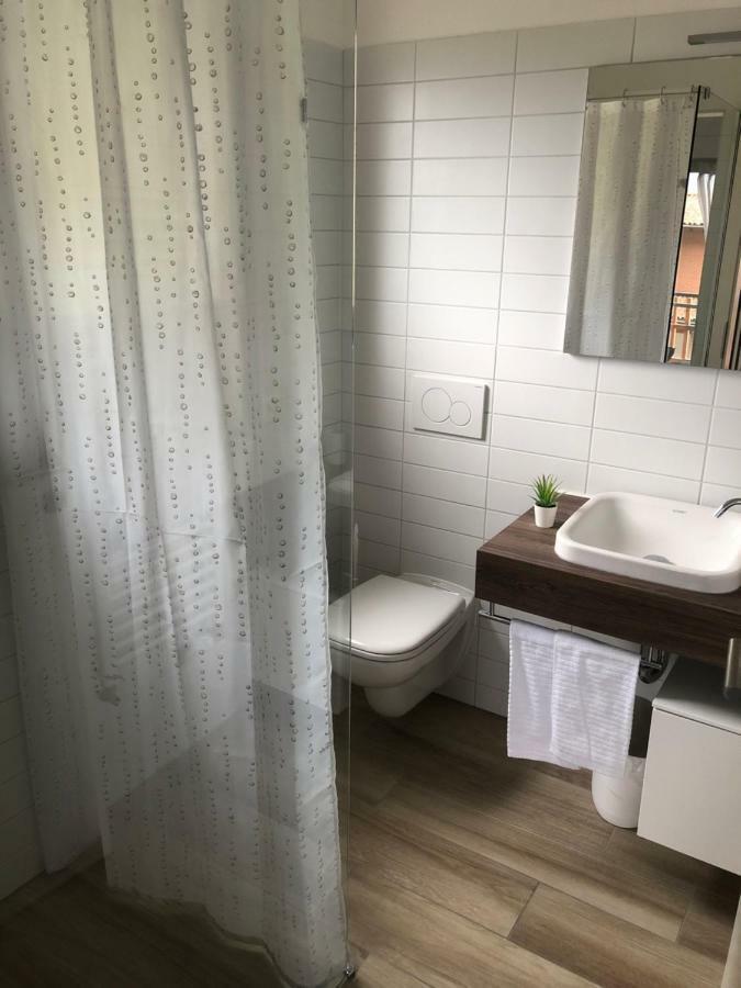 Al Grottino Bed & Breakfast Gambarogno Bagian luar foto